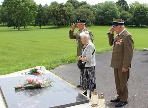 Patriotyczna uroczystość z udziałem organizacji lewicowych